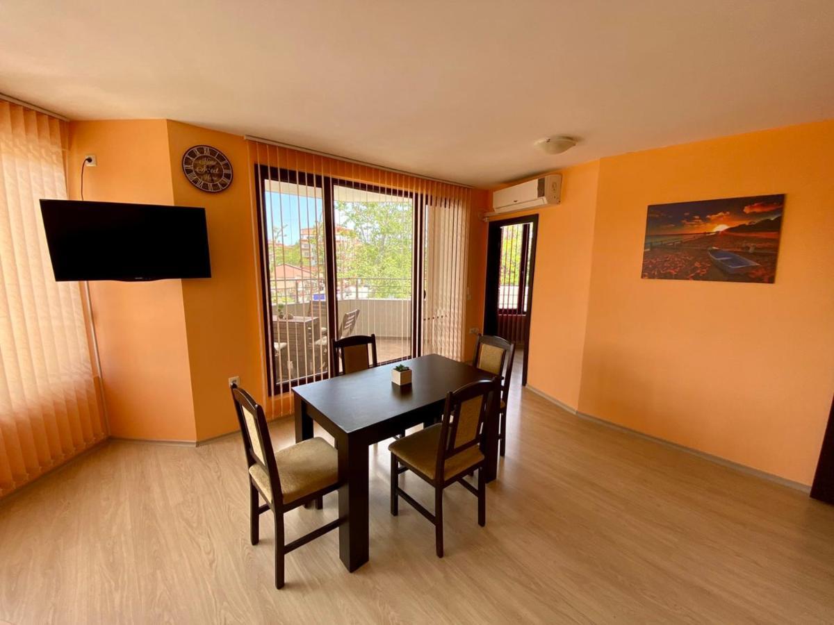 Cozy Apartment In The Center Of Primorsko Extérieur photo
