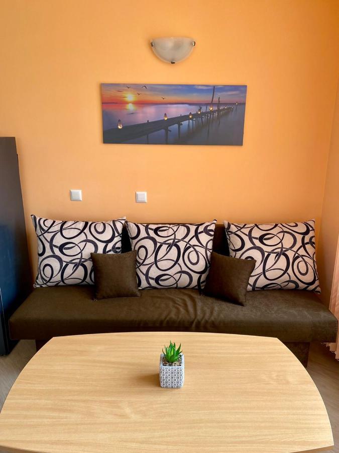 Cozy Apartment In The Center Of Primorsko Extérieur photo